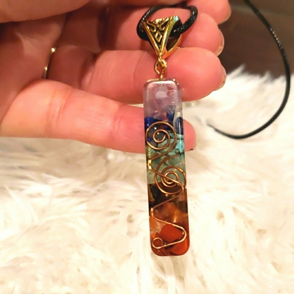 Jewelry - Natural Stones Pendant Necklace